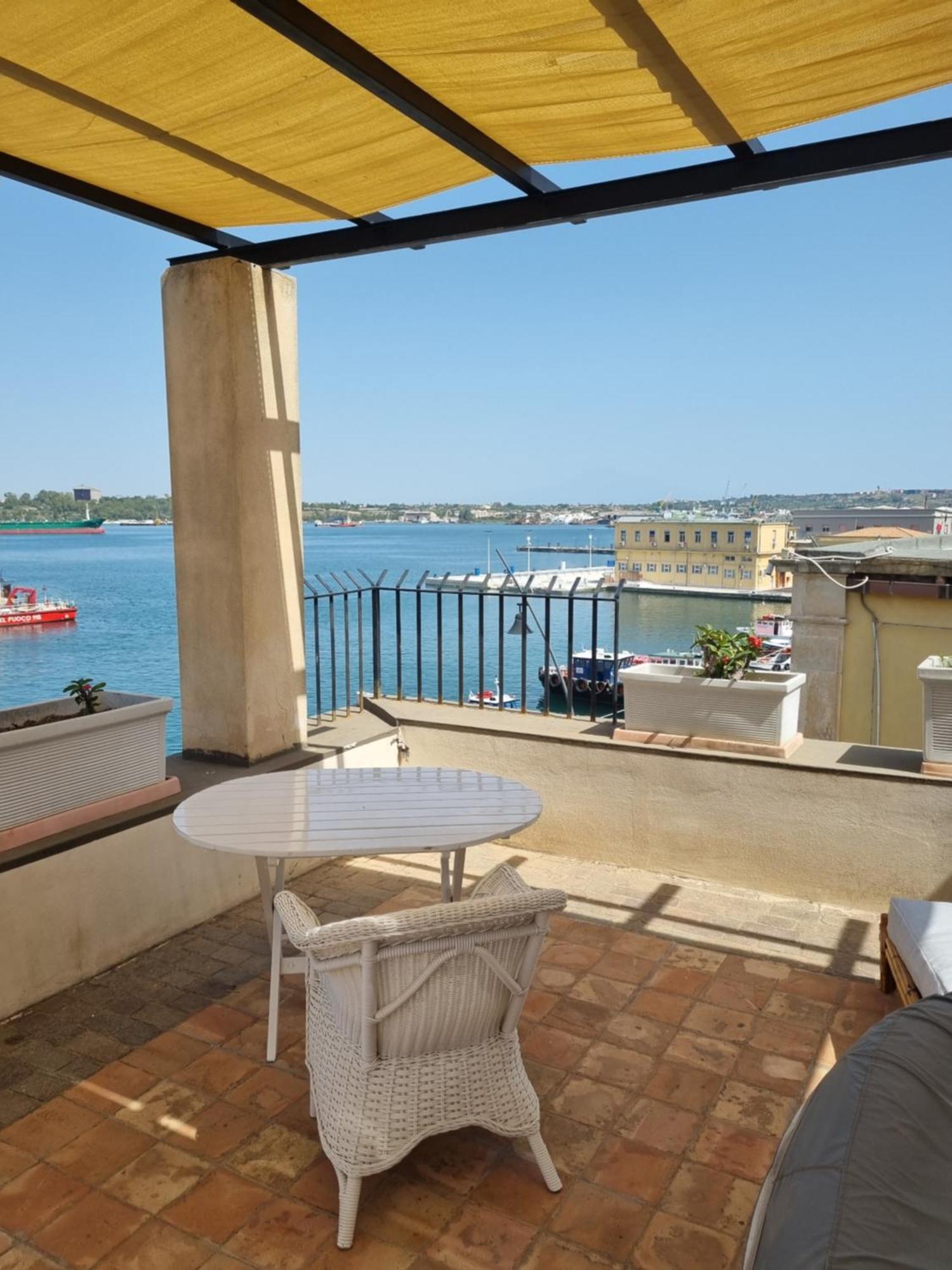 Villa Sul Molo Tra Siracusa E Catania Augusta Ruang foto