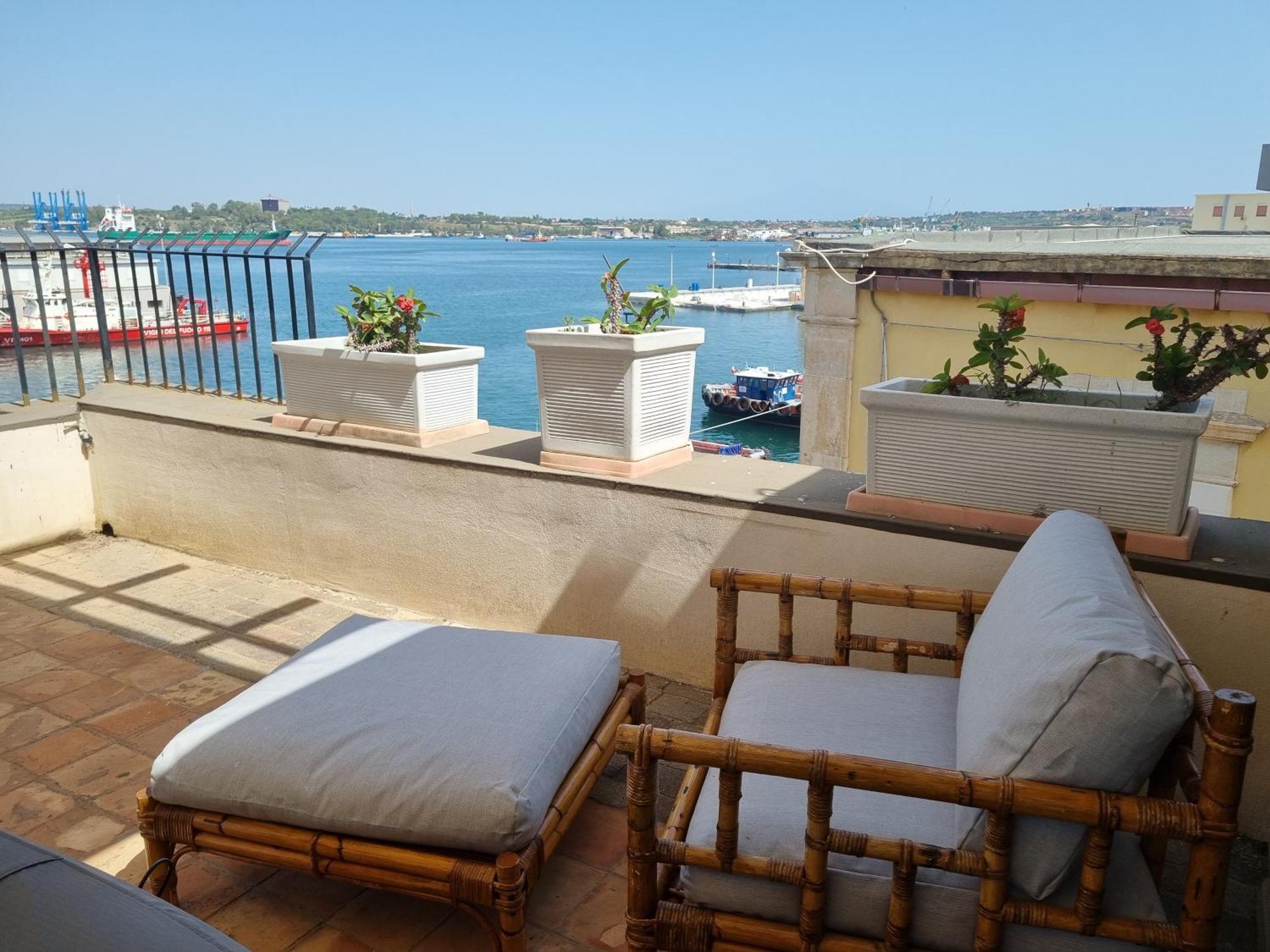 Villa Sul Molo Tra Siracusa E Catania Augusta Ruang foto